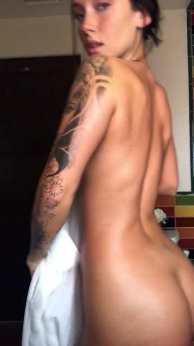 HAWT🔥🔥🔥⚡⚡👇🏻