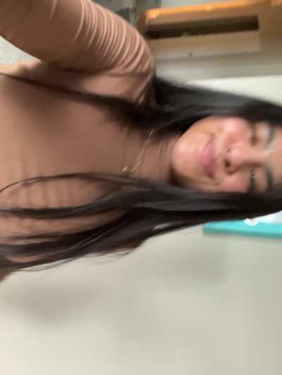 Pleeease can I sit on your face?🙏