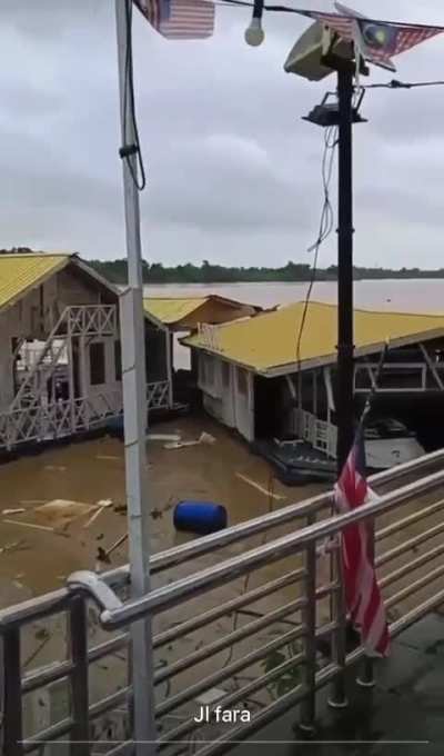 Flood washes away floating restaurant in Kota Bharu 