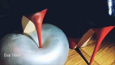 High Heel Boot vs Balloon