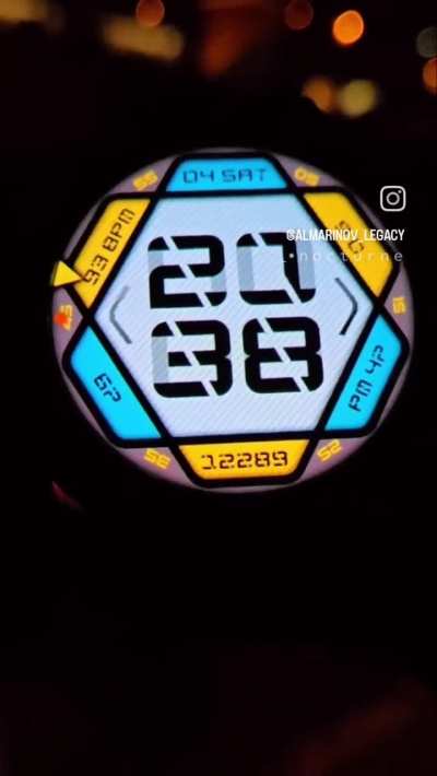 COMAN Remastered watch face available on Facer