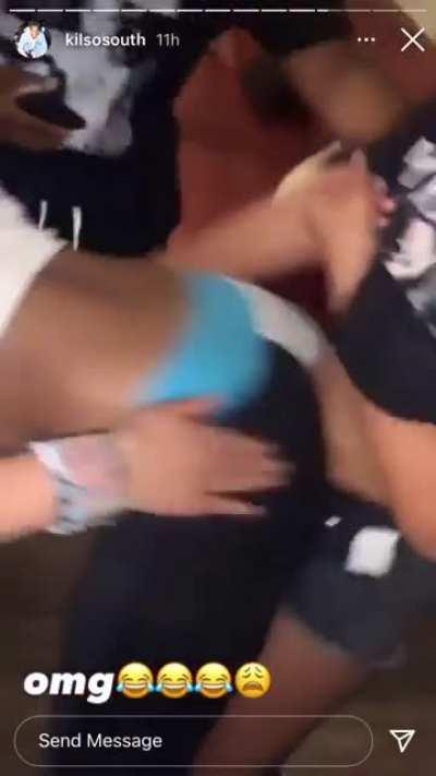 She know how to move tht mf 😋