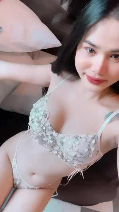 If even 5 guys like this, I'll celebrate and fuck myself 🙈