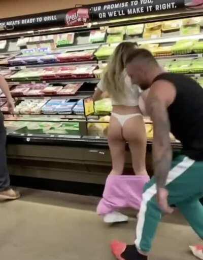 Pantsed at the store