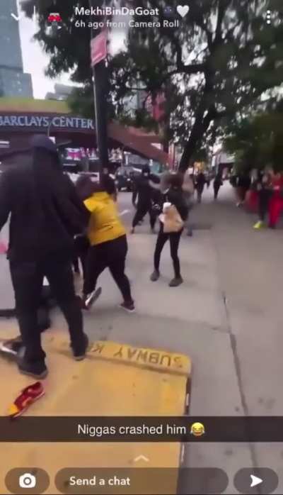 Girls Fight - Pedestrian Intervenes And Gets Jumped - BROOKLYN NYC