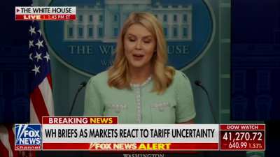 Karoline Leavitt gives a bullshit answer and gets called out by the AP