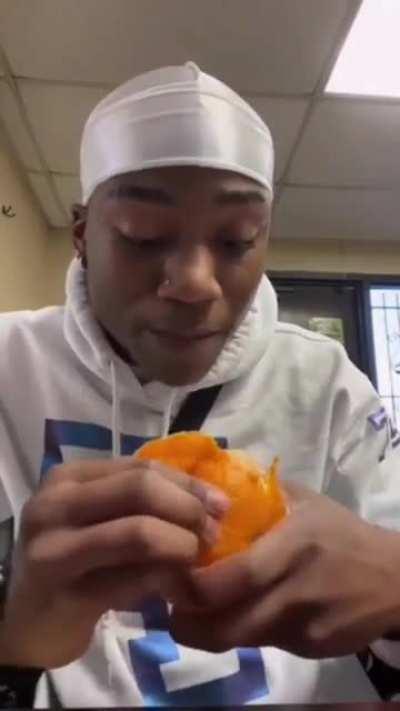 Orange rhymes with orange