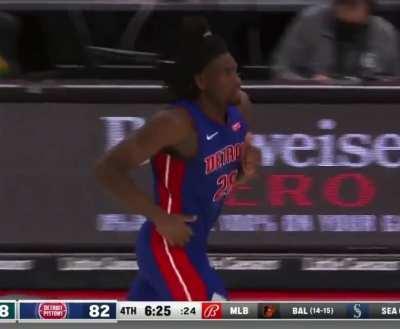 [OC] Isaiah Stewart checks into the game