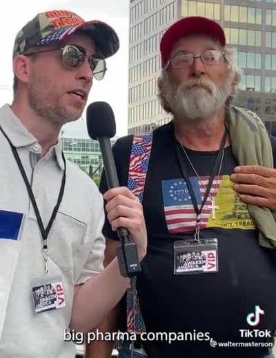 Getting Maga to LOVE Communism (not Patsoc I promise)