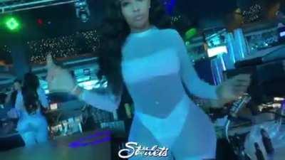 Starlets champion Yellowdol