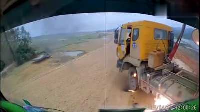 Bad Day In The Truck Seat Vehicle Zaps Out