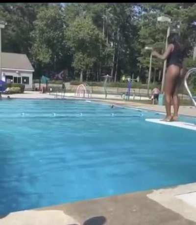 HMC Remember the time you forgot what you were wearing?