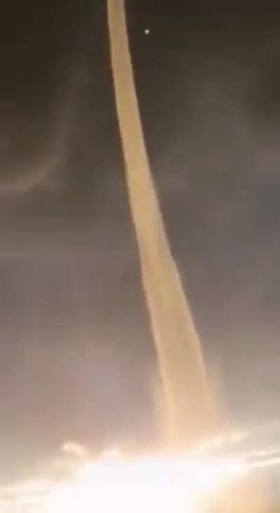 Skypiea is real (huge water spout seen in Russia) 