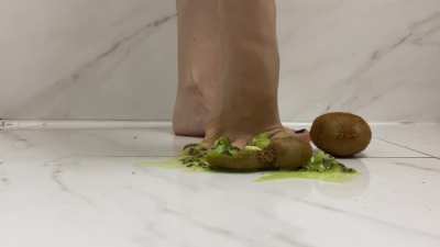 My feet prepared a dessert for you 😋