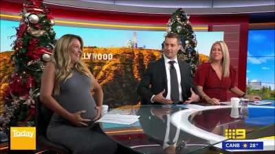 Pregnant Renee Bargh short clip