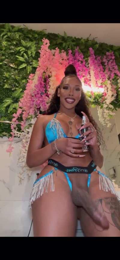 That dick & that smile 😩😍😍 (tele for more)