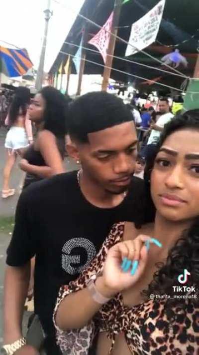 Vou chegar assim nas gatinhas no churras