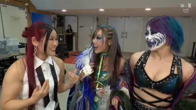 Iyo apologizes to Asuka & Kairi again (RAW - 9/1/25)