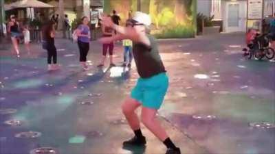 So I made this Gus meme to send as a reaction my friends today...