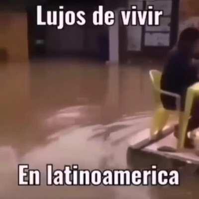 Lujos de ser latino 🤑