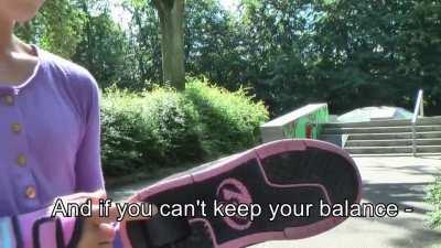 Girl teaches you how to Heely