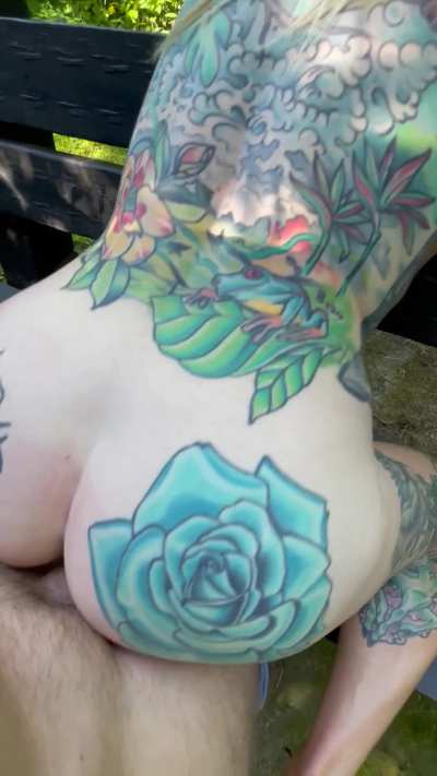 We’ve put this park bench to a lot of use over the summer. Still waiting for a friendly watcher.  [M][F]