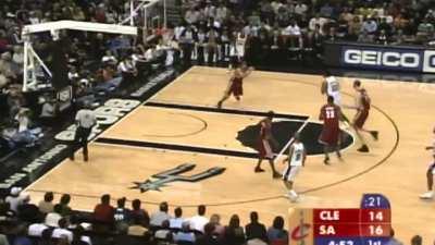 [Highlight] The Big Fundamental hits LeBron with the slowest crossover of all time