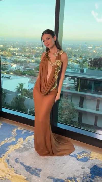 Victoria Justice in great mood 