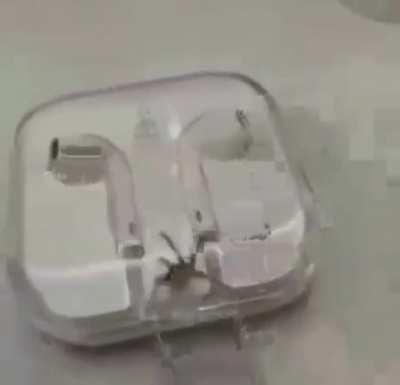 I feel like an Astronaut in The Ocean