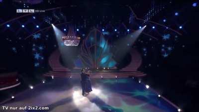 Julia Beautx bei Let’s Dance show vom 24.02.23 1/2