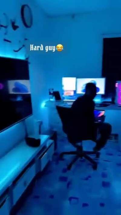 Bro got sleeper build house 