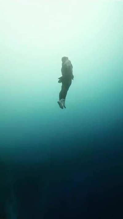 How do people hold their breath so long?