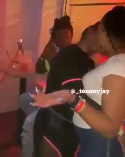 I hate watching black girls fight just make out instead