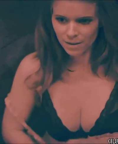 Kate Mara would have been that sexy teacher giving head to her student in such porn movies and it'd be the greatest thing ever.