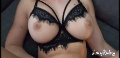 How her boobs bounce when missionary💦 (Ph/JuicyRide)