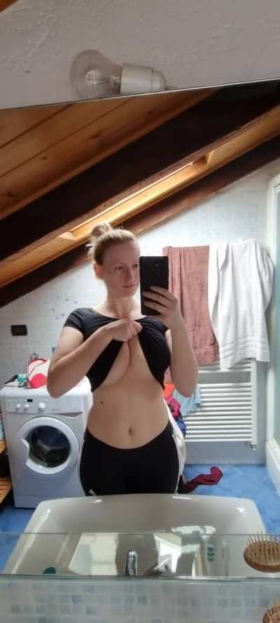 Blonde GIF by luizaconlaz