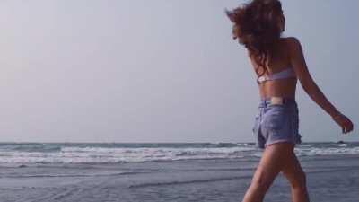 Karishma Sharma - Coke Coke Tu [MIC]