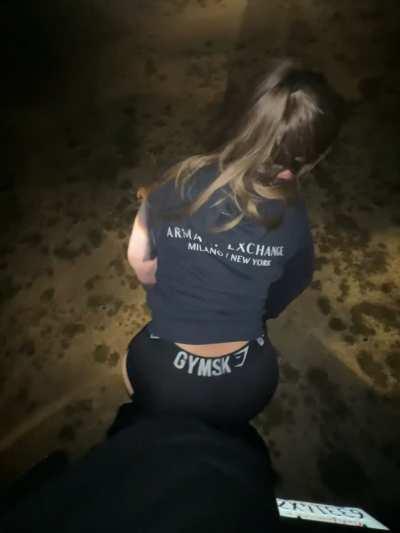 We’re literally on top of a cliff by the ocean in CA..but couldn’t resist a little twerk (;