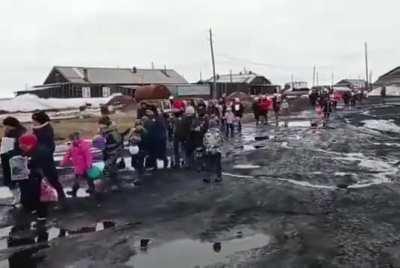 В России две беды.