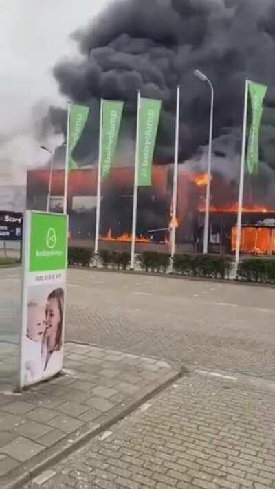 Fire inside furniture store in Netherland