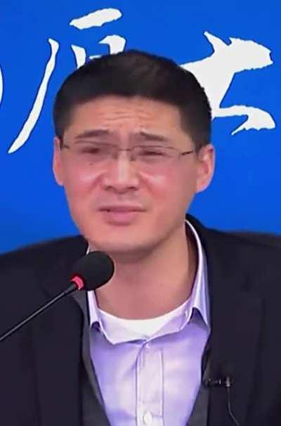 好的，明天我就是吸精瓶他爹