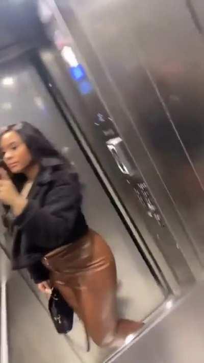 Shinyleggings - Video #7222