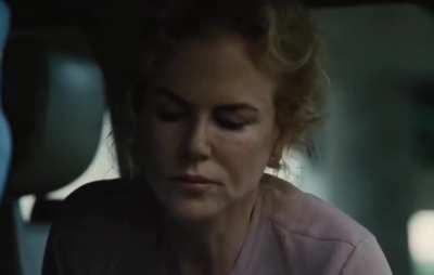 Nicole Kidman giving a helping hand.