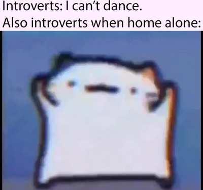 First gif, that cat be schmovin tho