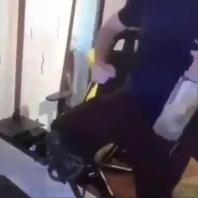 CHAVALES QUE ES VIERNES