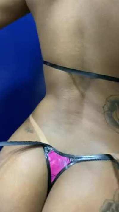 🟢🍑CAN I BE YOUR APPETIZER? Glory hole Goddess!! 👸 Big Clit!!! TOP 1% OF ONLYFANS BIG ASS/TITS REAL LIFE daily uploads! @vicsouza_free @vicsouza $3 Promo FREE SEXTING AND DICK RATE 900+ pics and 425+ vids