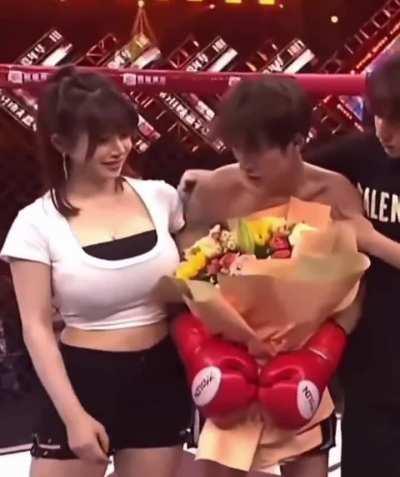 This is a distracting...