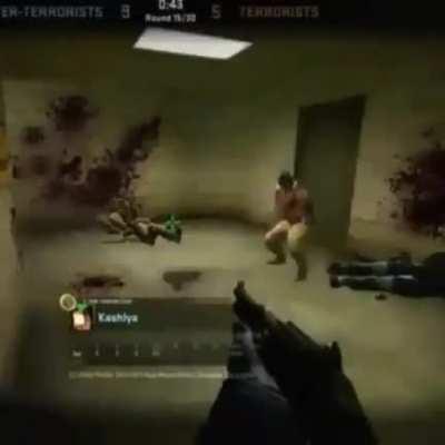 Eu: Se liga na play. Também eu: