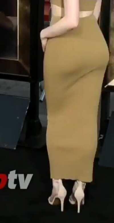 Maddie knows what should she do for the best: turning her back.