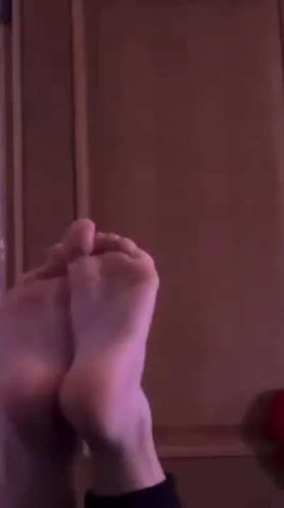 @puffetta2122 - Sole pose Zoom